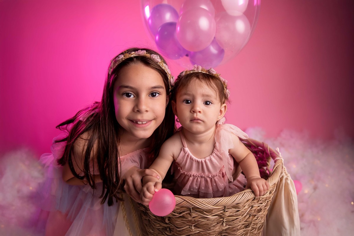 ensaio de bebe 9 meses com balao foto bonita linda mae menina