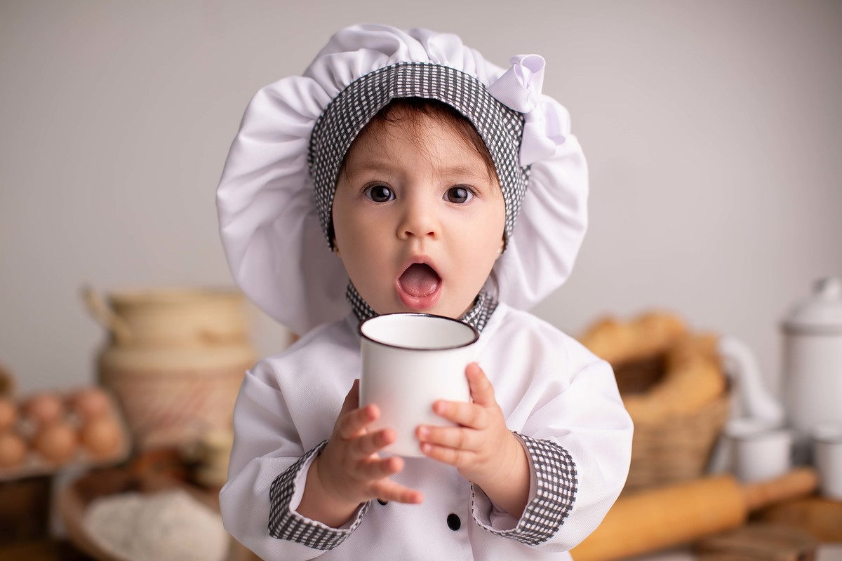ensaio de bebe 9 meses padeiro padeira pao bolo foto bonita linda mae menina