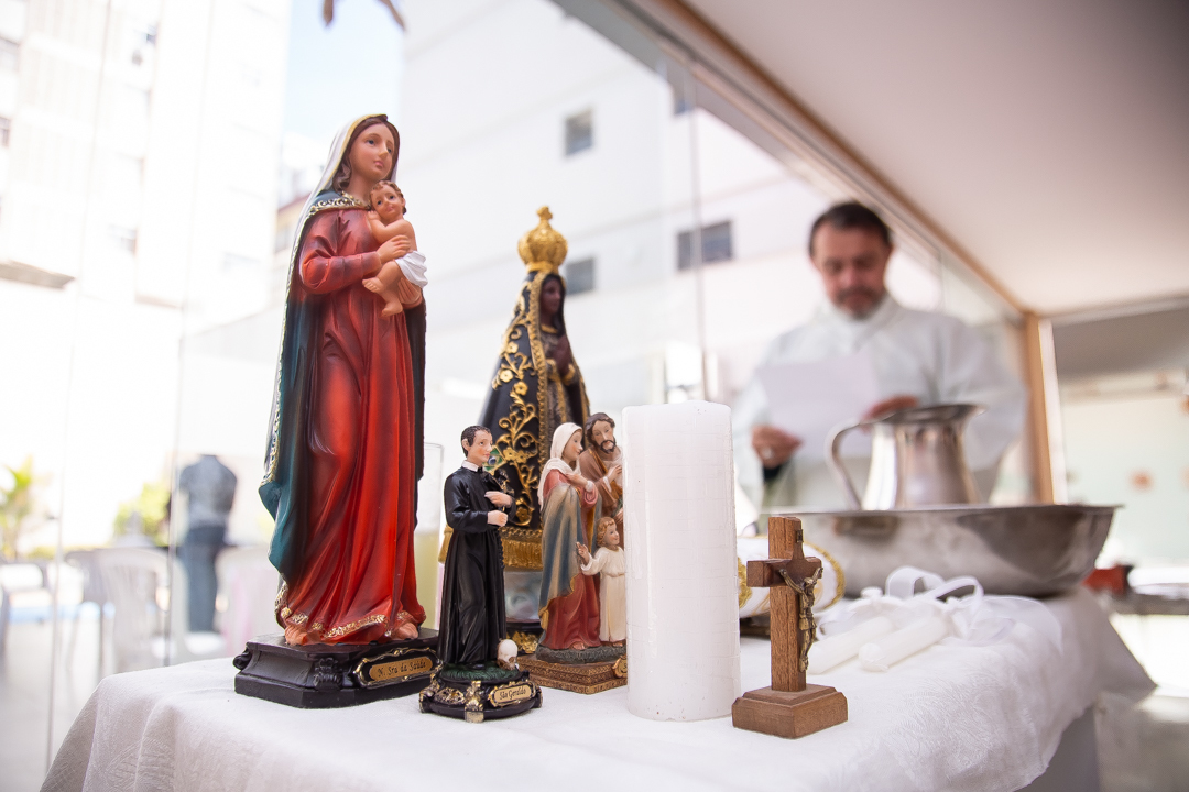 aniversário infantil festa de 1 ano tema confeiteira batizado família doces e confeitaria ensaio de festa infantil fotografias cobertura fotográfica BH primeiro aninho menina  fotos niver cobertura festa evento
