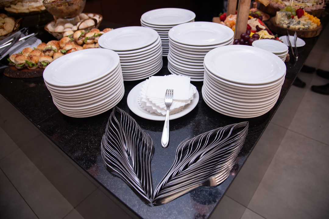 aniversário infantil festa de 1 ano tema confeiteira batizado família doces e confeitaria ensaio de festa infantil fotografias cobertura fotográfica BH primeiro aninho menina  fotos niver cobertura festa evento