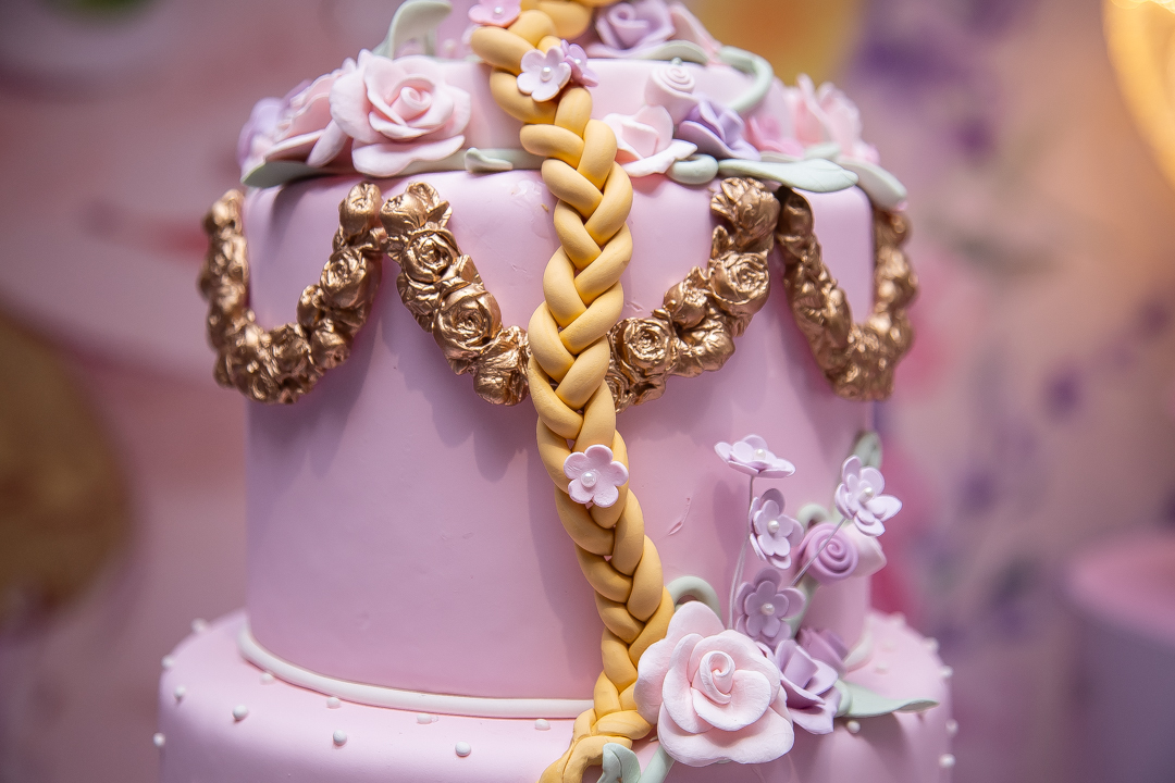 aniversário infantil festa de 1 ano tema rapunzel família ensaio de festa infantil fotografias cobertura fotográfica BH primeiro aninho menina fotos niver cobertura festa evento casa da fada madrinha