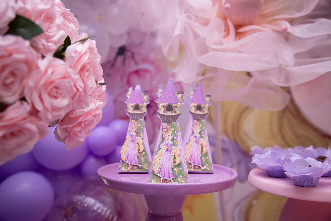 aniversário infantil festa de 1 ano tema rapunzel família ensaio de festa infantil fotografias cobertura fotográfica BH primeiro aninho menina fotos niver cobertura festa evento casa da fada madrinha