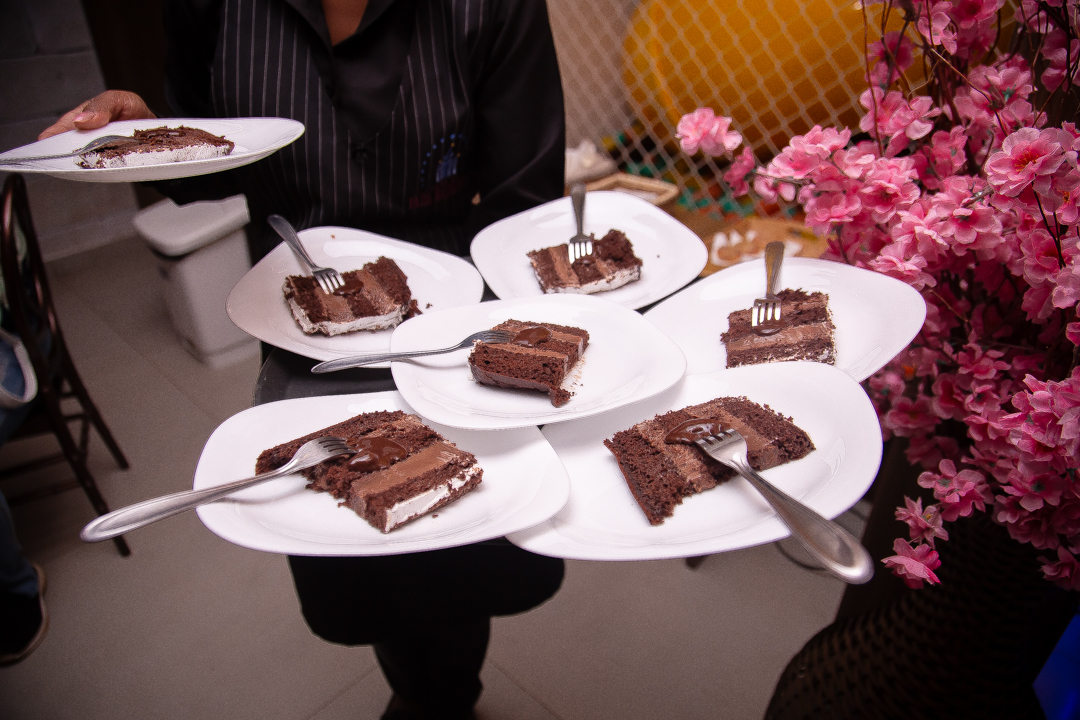 aniversário infantil festa de 1 ano tema rapunzel família ensaio de festa infantil fotografias cobertura fotográfica BH primeiro aninho menina fotos niver cobertura festa evento casa da fada madrinha