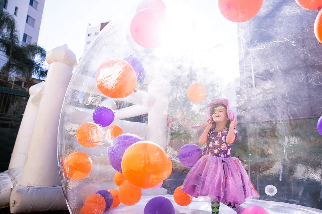 festa de 3 anos, aniversário 3 anos, cobertura fotográfica de festa infantil em BH, fotografia de aniversário infantil, fotógrafo de festas infantis em Belo Horizonte, 3 anos, tema bruxinha, festa temática bruxinha, decoração Halloween infantil