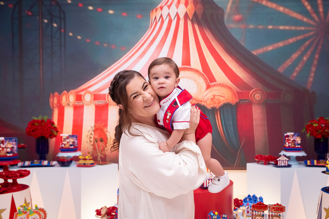 festa de 1 ano aniversário 1 aninho cobertura fotográfica de festa infantil em BH fotografia de aniversário infantil fotógrafo de festas infantis em Belo Horizonte fotos de aniversário 1 anos niver festa tema circo