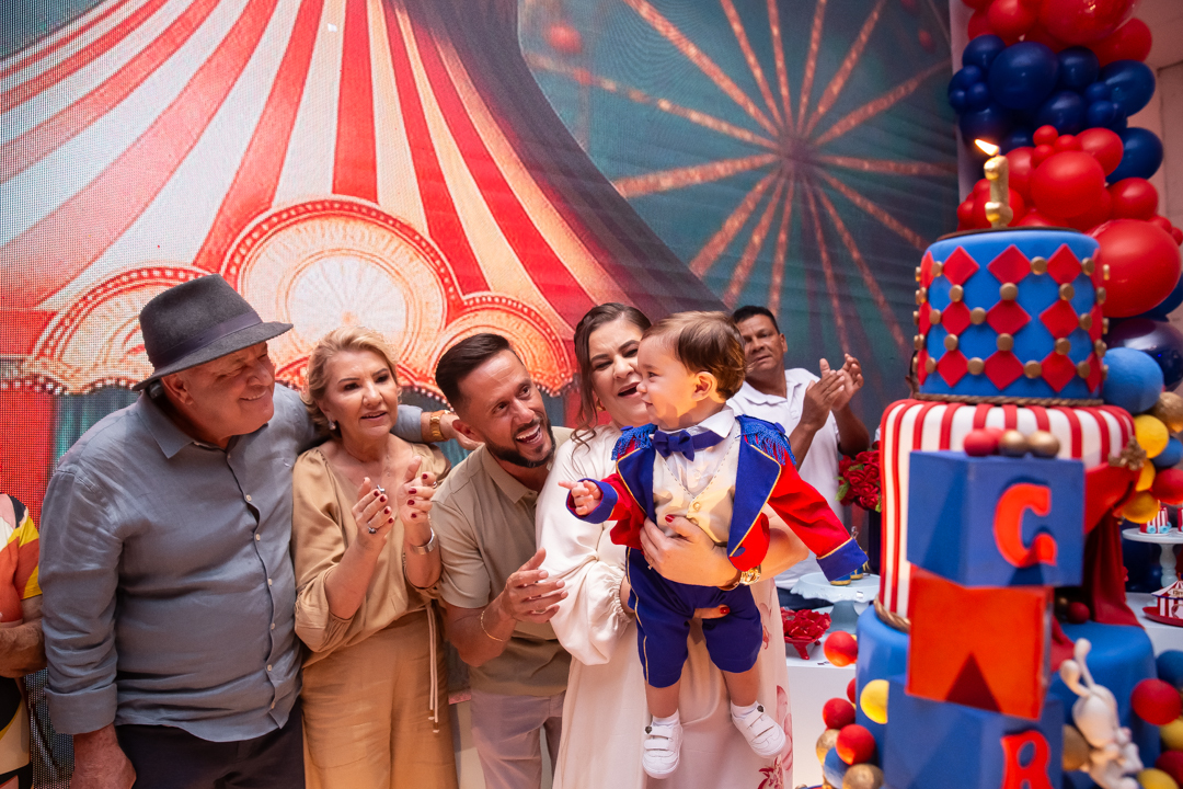 festa de 1 ano aniversário 1 aninho cobertura fotográfica de festa infantil em BH fotografia de aniversário infantil fotógrafo de festas infantis em Belo Horizonte fotos de aniversário 1 anos niver festa tema circo