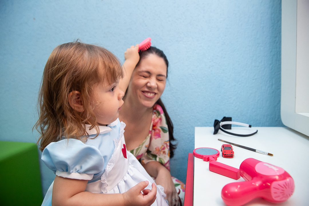 festa de 2 anos aniversário 2 aninhos cobertura fotográfica de festa infantil em BH fotografia de aniversário infantil fotógrafo de festas infantis em Belo Horizonte fotos de aniversário 2 anos niver tema alice no pais das maravilhas buffet faz de conta