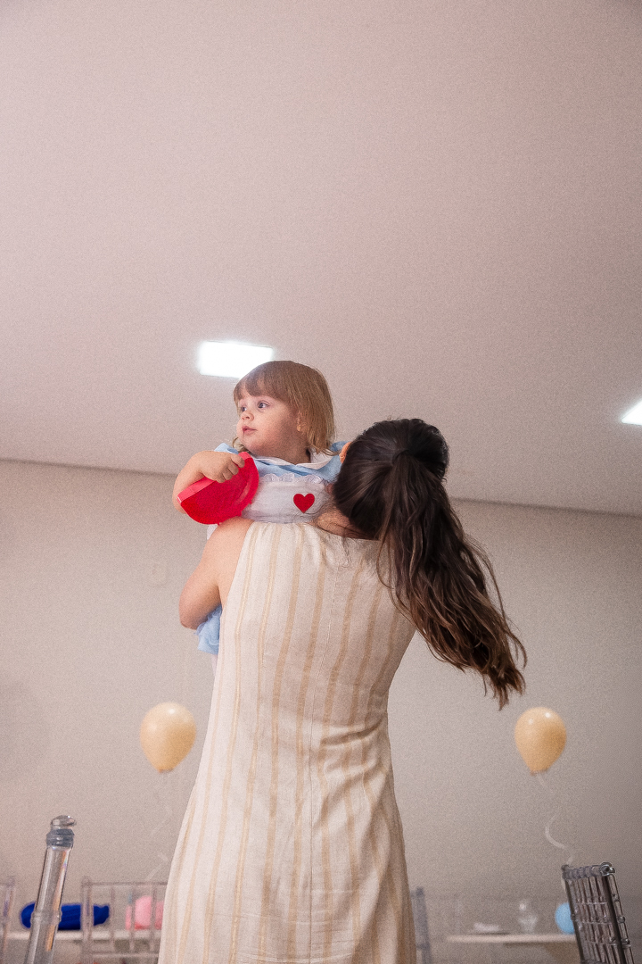 festa de 2 anos aniversário 2 aninhos cobertura fotográfica de festa infantil em BH fotografia de aniversário infantil fotógrafo de festas infantis em Belo Horizonte fotos de aniversário 2 anos niver tema alice no pais das maravilhas buffet faz de conta