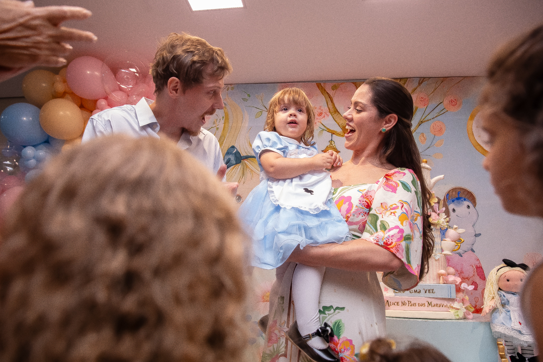 festa de 2 anos aniversário 2 aninhos cobertura fotográfica de festa infantil em BH fotografia de aniversário infantil fotógrafo de festas infantis em Belo Horizonte fotos de aniversário 2 anos niver tema alice no pais das maravilhas buffet faz de conta