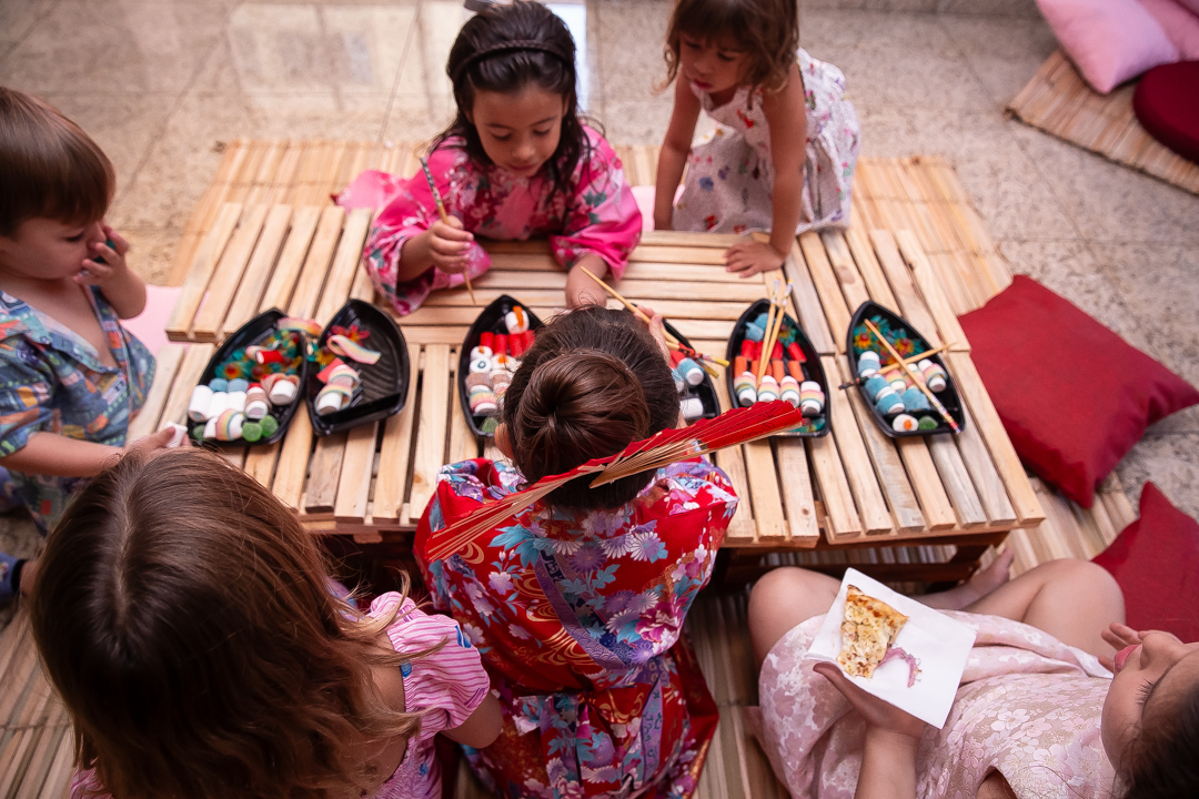 festa de 6 anos aniversário 6 aninhos cobertura fotográfica de festa infantil em BH fotografia de aniversário infantil fotógrafo de festas infantis em Belo Horizonte fotos de aniversário 6 anos niver tema japão 