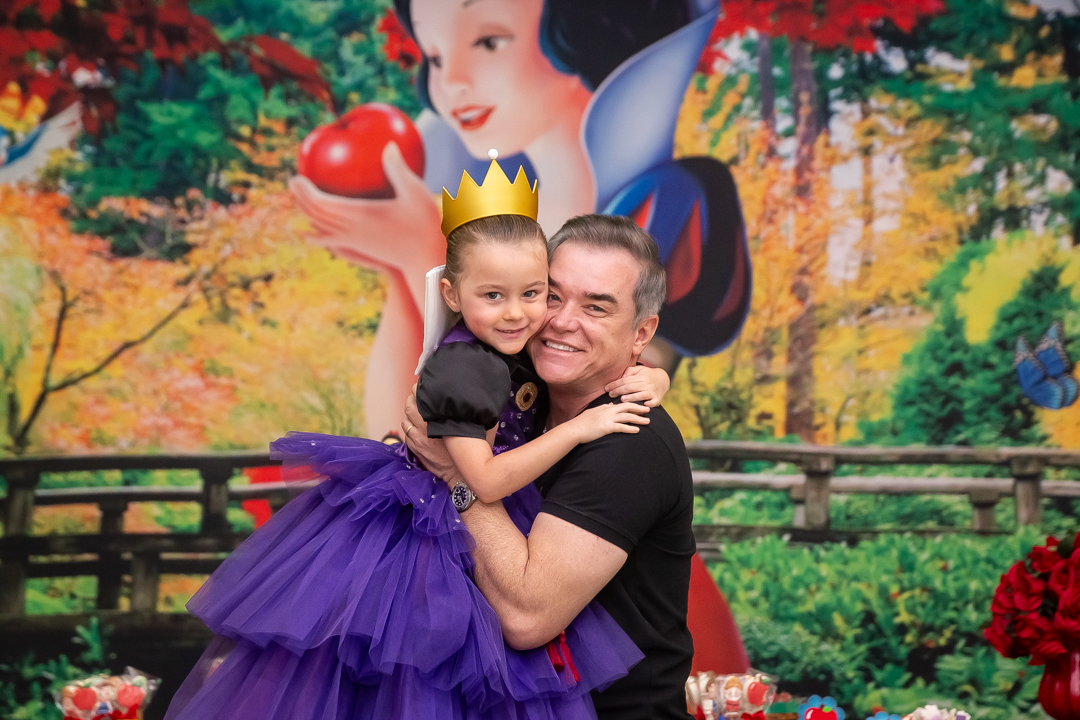 festa de 4 anos aniversário 4 aninhos cobertura fotográfica de festa infantil em BH fotografia de aniversário infantil fotógrafo de festas infantis em Belo Horizonte fotos de aniversário 4 anos niver tema malévola branca de neve