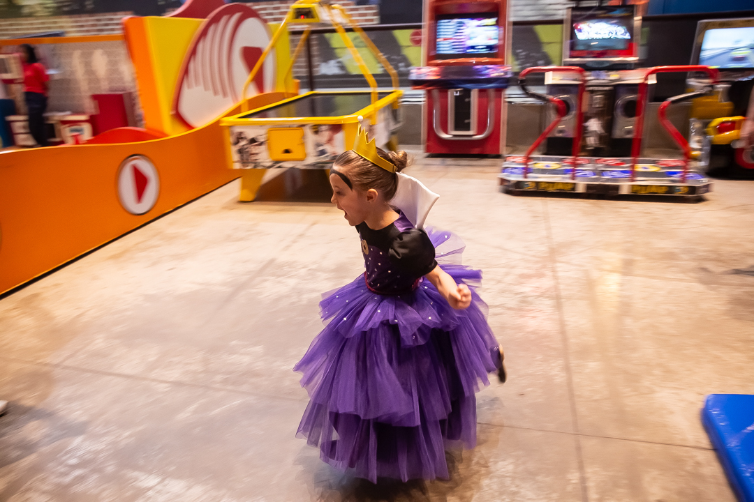 festa de 4 anos aniversário 4 aninhos cobertura fotográfica de festa infantil em BH fotografia de aniversário infantil fotógrafo de festas infantis em Belo Horizonte fotos de aniversário 4 anos niver tema malévola branca de neve