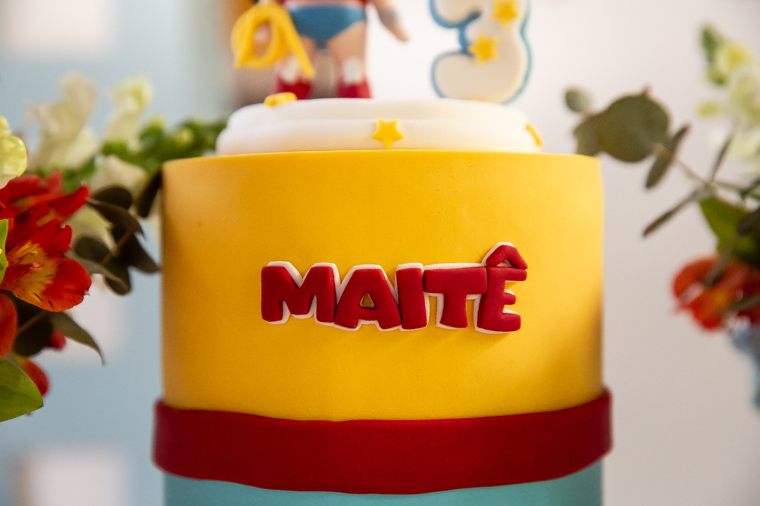 fotógrafo de festa infantil em Belo Horizonte, aniversário infantil 3 anos, festa infantil Mulher Maravilha, fotografia de aniversário infantil, festa infantil ao ar livre, aniversário infantil em Belo Horizonte