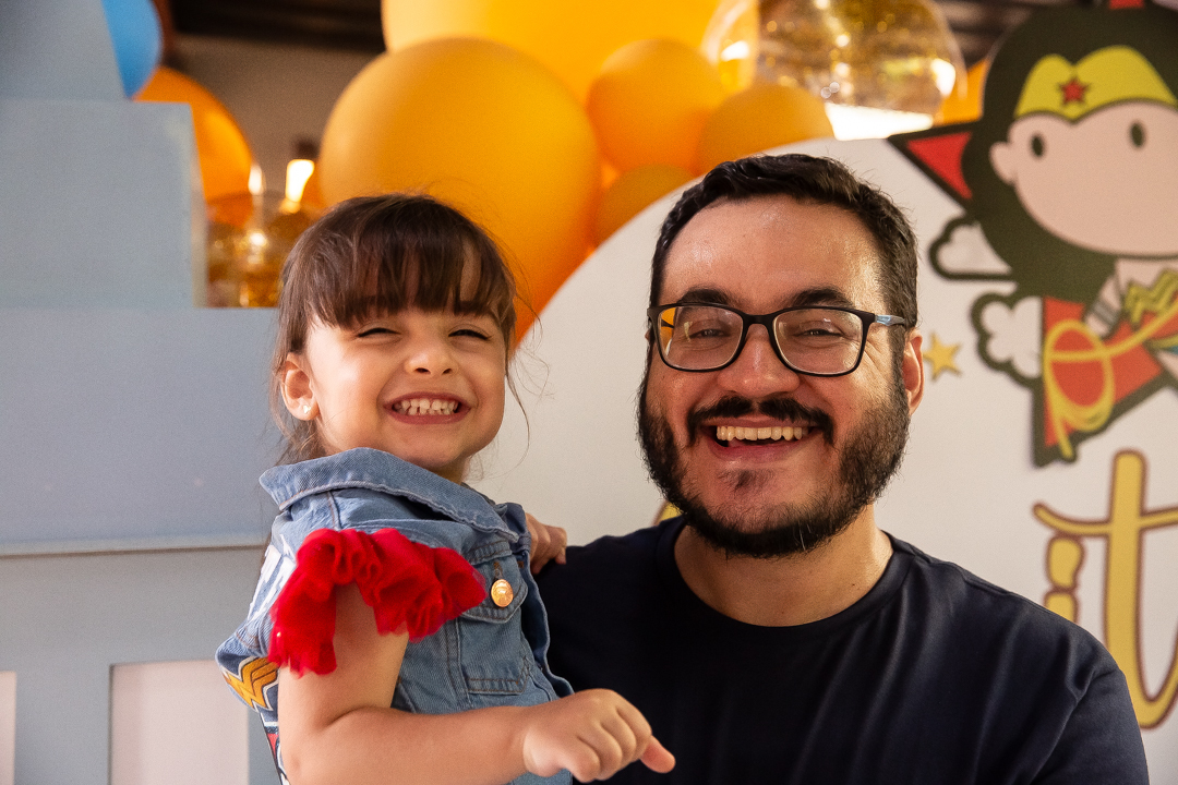 fotógrafo de festa infantil em Belo Horizonte, aniversário infantil 3 anos, festa infantil Mulher Maravilha, fotografia de aniversário infantil, festa infantil ao ar livre, aniversário infantil em Belo Horizonte