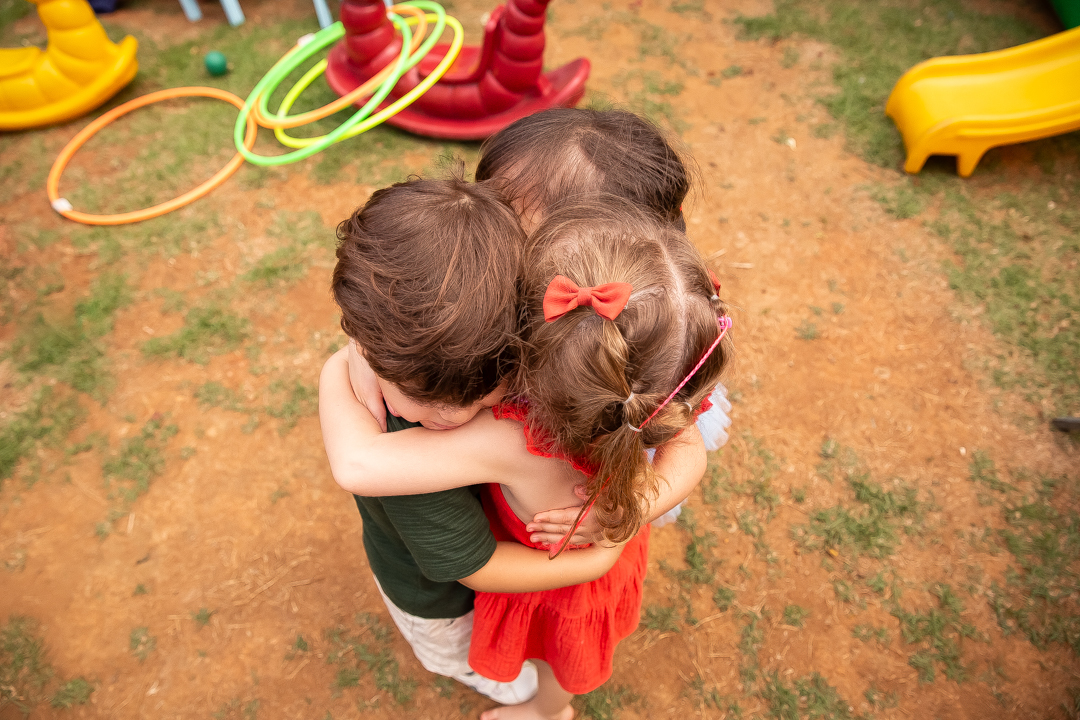 fotógrafo de festa infantil em Belo Horizonte, aniversário infantil 3 anos, festa infantil Mulher Maravilha, fotografia de aniversário infantil, festa infantil ao ar livre, aniversário infantil em Belo Horizonte