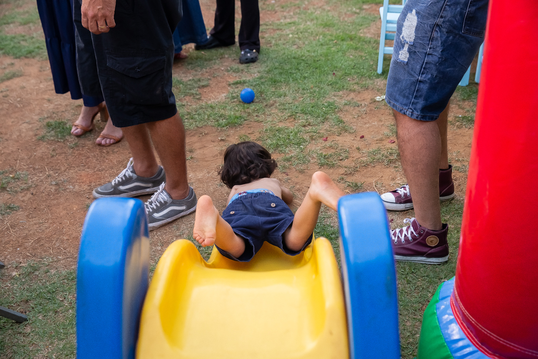fotógrafo de festa infantil em Belo Horizonte, aniversário infantil 3 anos, festa infantil Mulher Maravilha, fotografia de aniversário infantil, festa infantil ao ar livre, aniversário infantil em Belo Horizonte