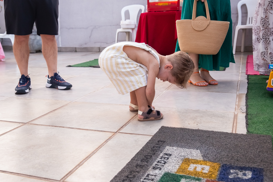 Aniversário infantil de 3 anos, festa Bosque Encantado, decoração Bosque Encantado, fotografia de aniversário infantil, cobertura fotográfica infantil, fotógrafo de festa infantil em Belo Horizonte, fotografia infantil BH, festa infantil temática
