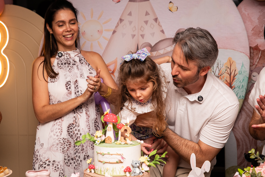 Aniversário infantil de 3 anos, festa Bosque Encantado, decoração Bosque Encantado, fotografia de aniversário infantil, cobertura fotográfica infantil, fotógrafo de festa infantil em Belo Horizonte, fotografia infantil BH, festa infantil temática