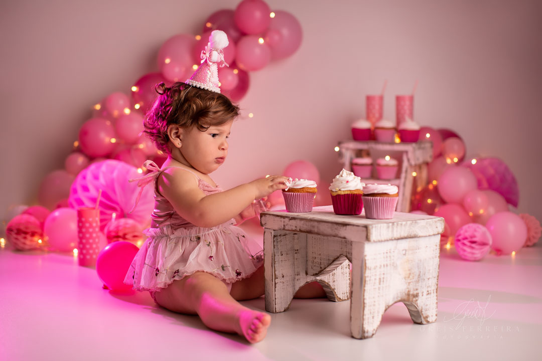 smash the cake confeiteira ensaio de aniversario de 
bebe menina de 1 ano