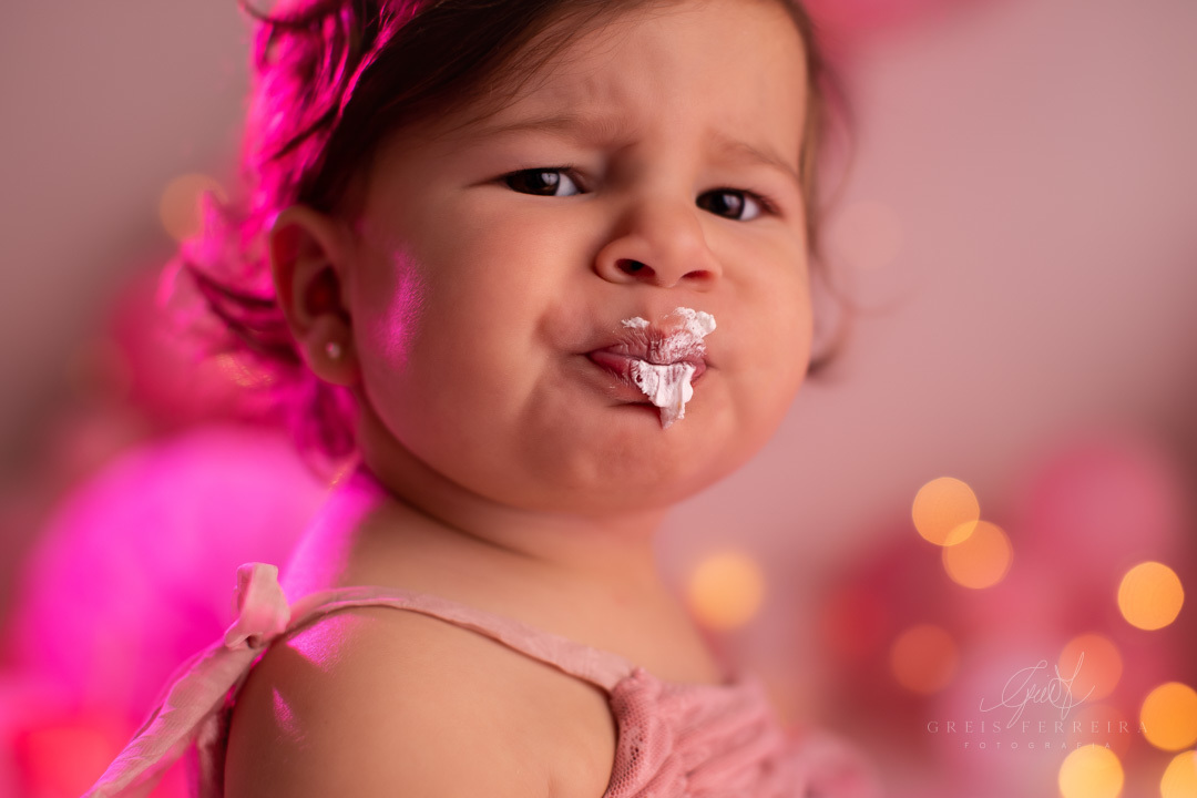 smash the cake confeiteira ensaio de aniversario de 
bebe menina de 1 ano