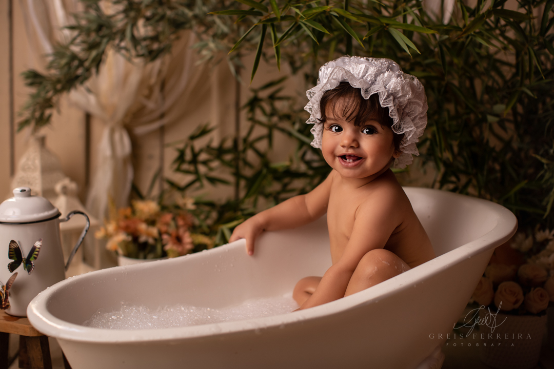 ensaio de bebe na banheira em bh