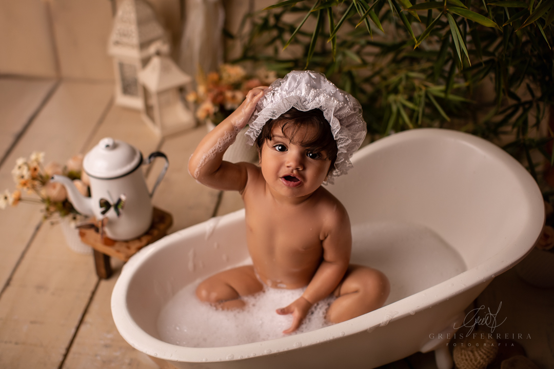 ensaio de bebe na banheira em bh