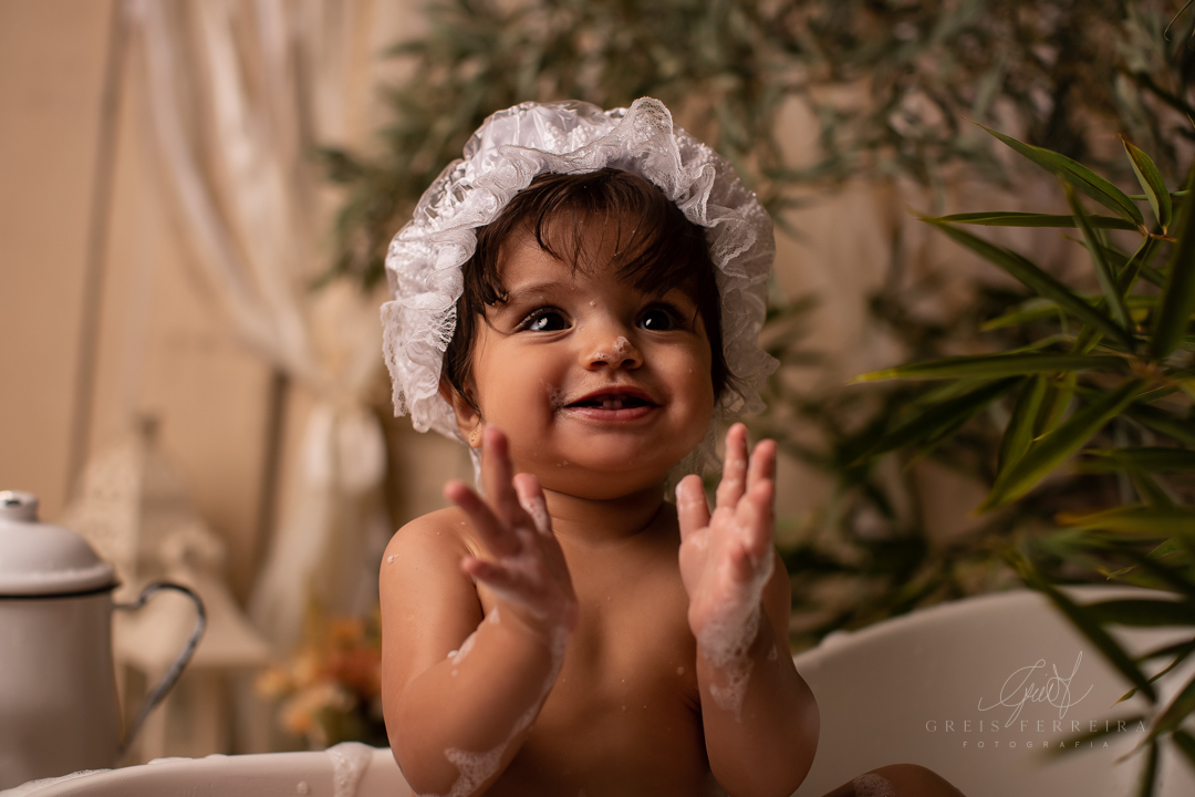 ensaio de bebe na banheira em bh