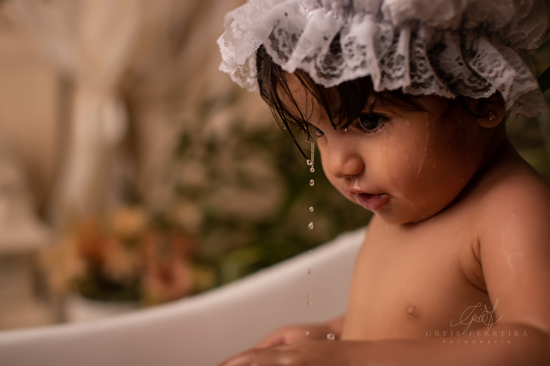 ensaio de bebe na banheira em bh