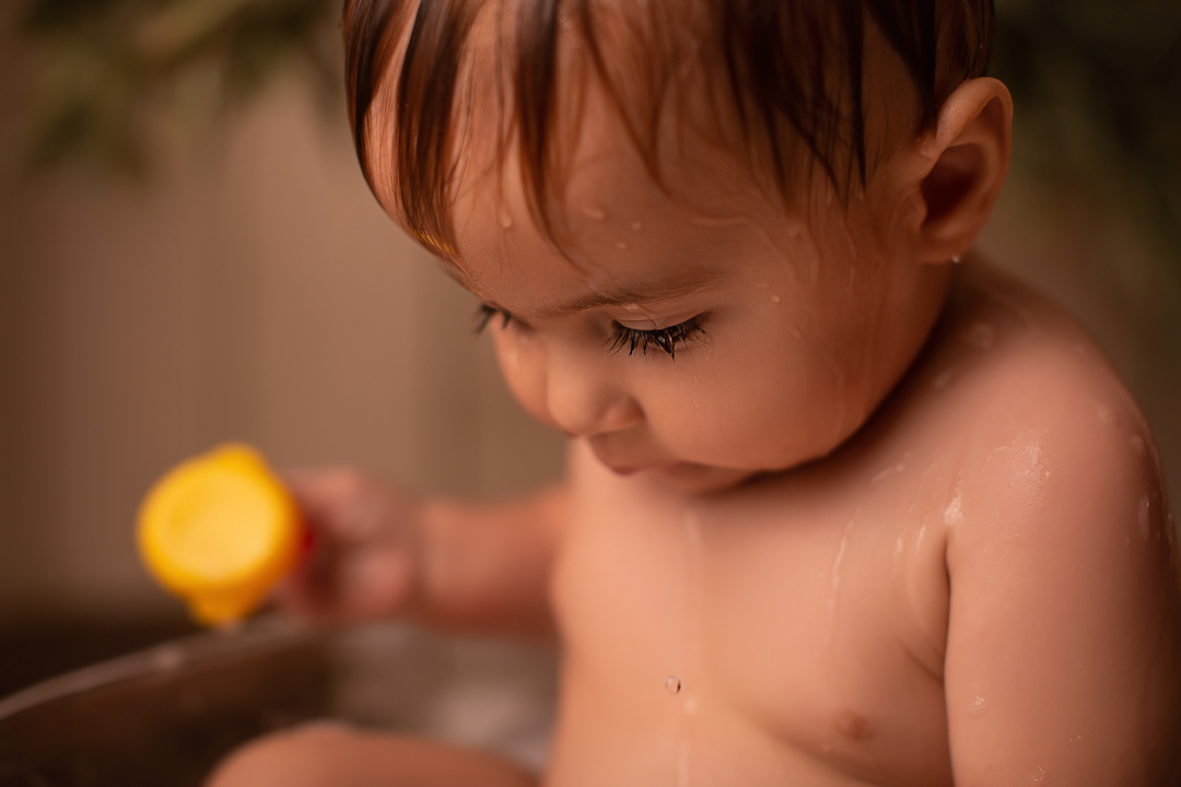 ensaiodebebeembh_bebenabanheira_08