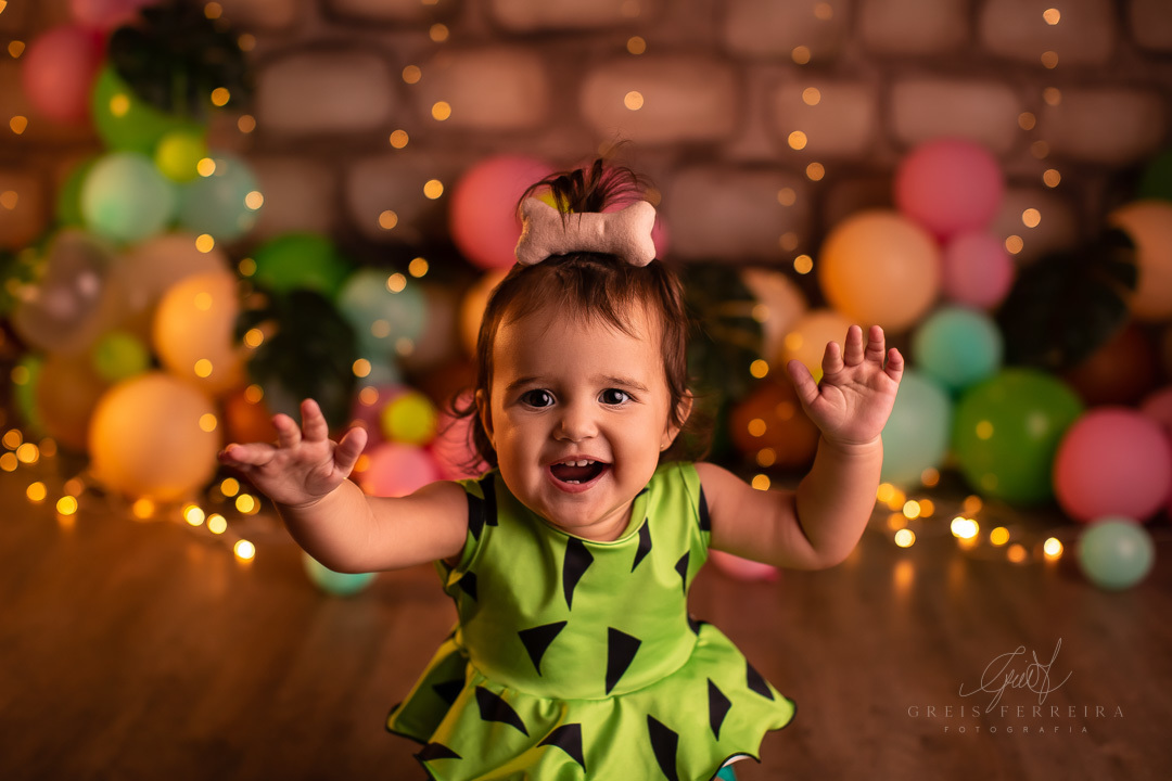 smash the cake da pedrita flintstones ensaio de aniversario de bebe de 1 ano