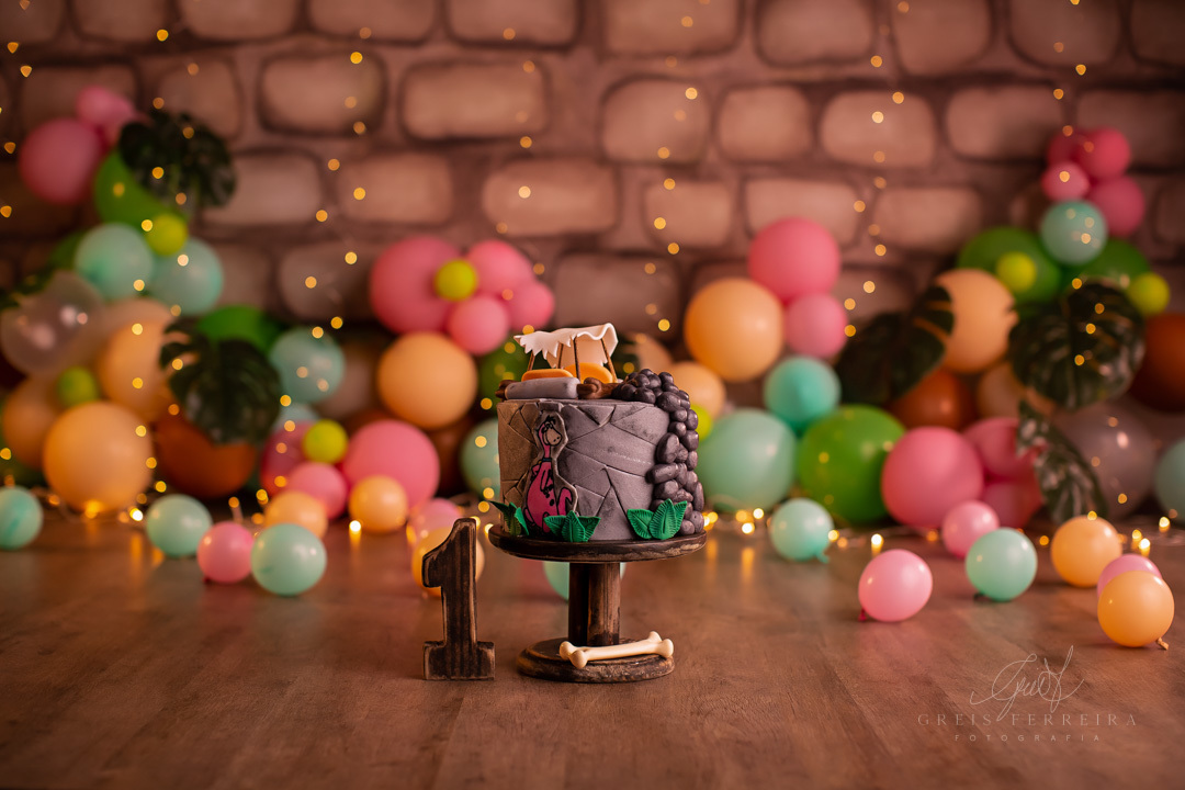 smash the cake da pedrita flintstones ensaio de aniversario de bebe de 1 ano
