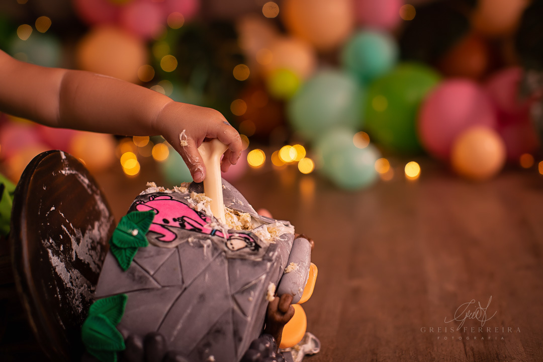 smash the cake da pedrita flintstones ensaio de aniversario de bebe de 1 ano