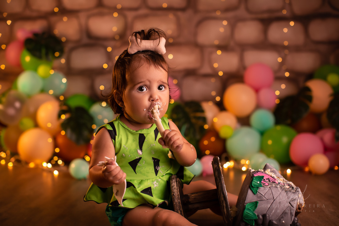 smash the cake da pedrita flintstones ensaio de aniversario de bebe de 1 ano