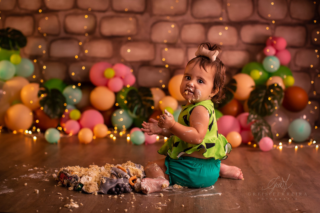 smash the cake da pedrita flintstones ensaio de aniversario de bebe de 1 ano