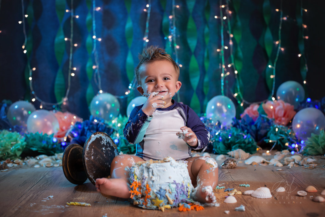 smash the cake fundo do mar ensaio de aniversario de bebe de 1 ano
