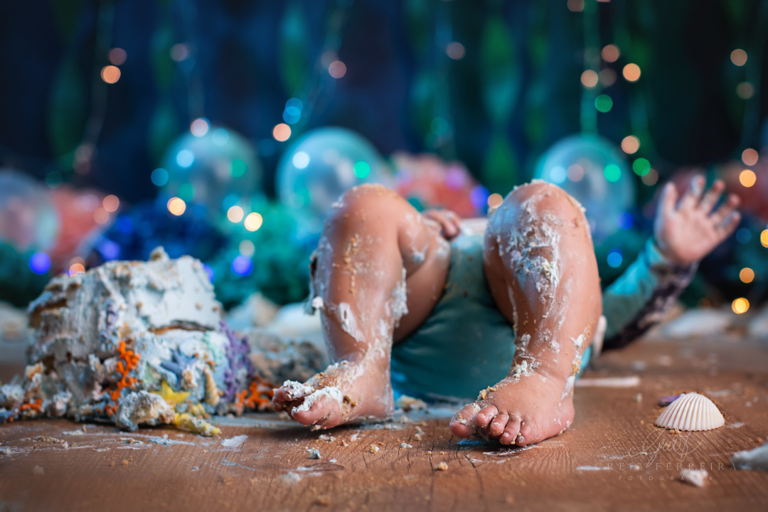 smash the cake fundo do mar ensaio de aniversario de bebe de 1 ano