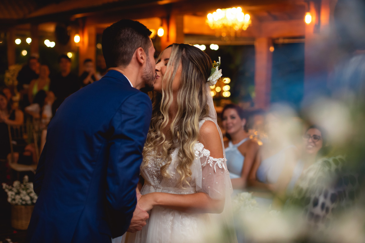 beijo dos noivos | pode beijar a noiva | 