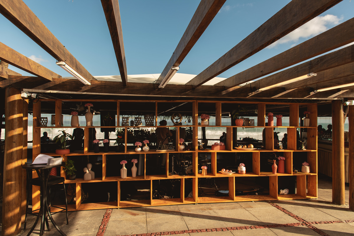 como casar na praia | casamento na praia | quiosque som do mar | decoração de casamento na praia | casamento de dia | casamento na praia simples 