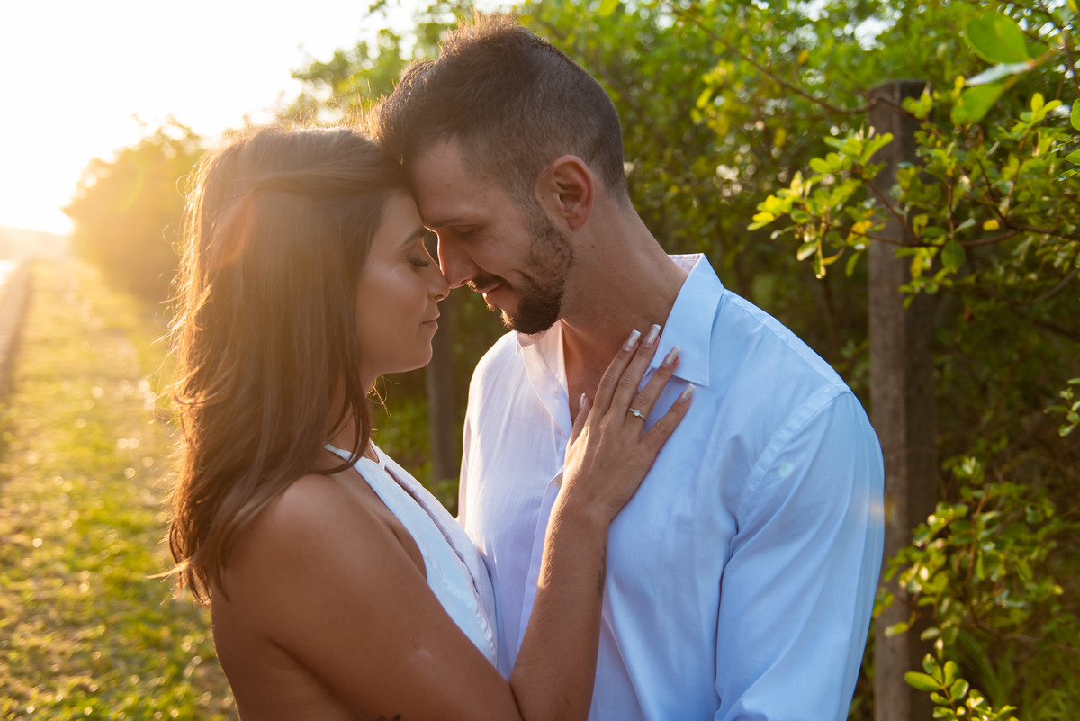 ensaio de casamento na praia do secreto grumari - grumari -ensaio de casal