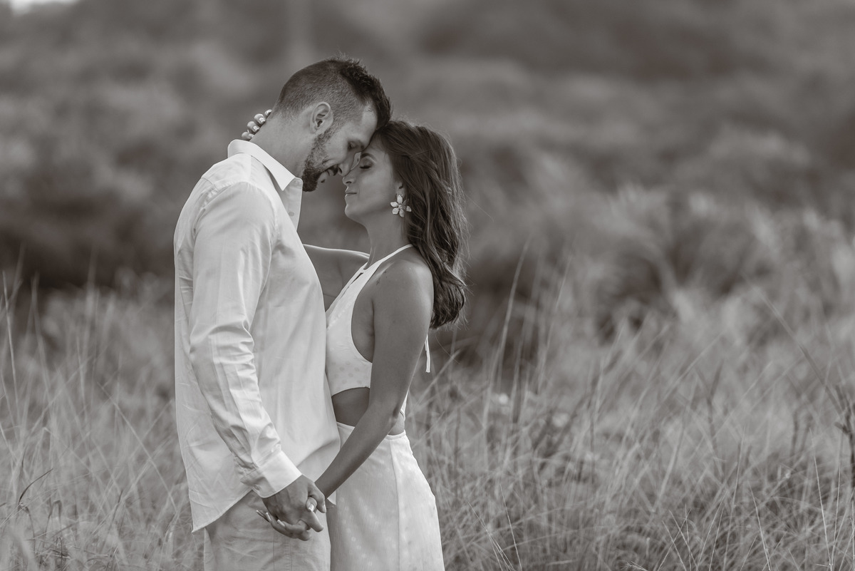 ensaio de casamento no mato - rio de janeiro - ensaio no campo -ensaio pre-wedding no campo