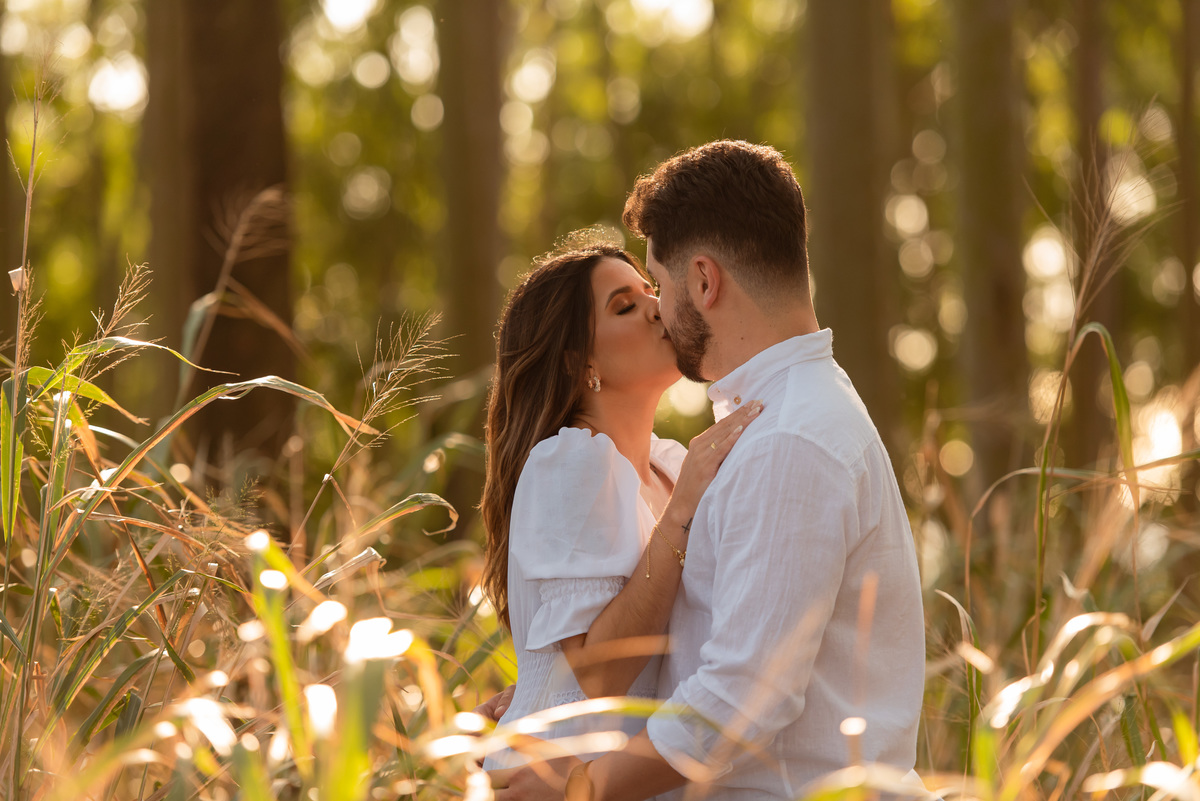 ensaio de casamento no mato - ensaio de casal boho - ensaio dos noivos - fotografia de casamento rio de janeiro 