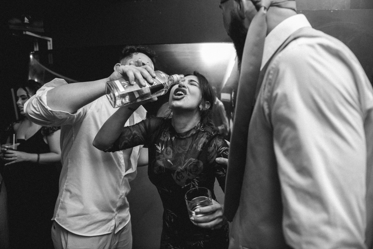 oto espontanea de casamento | pista de danca de casamento | anao tequileiro rio de janeiro | tequileiro casamento | tequileira casamento rj 