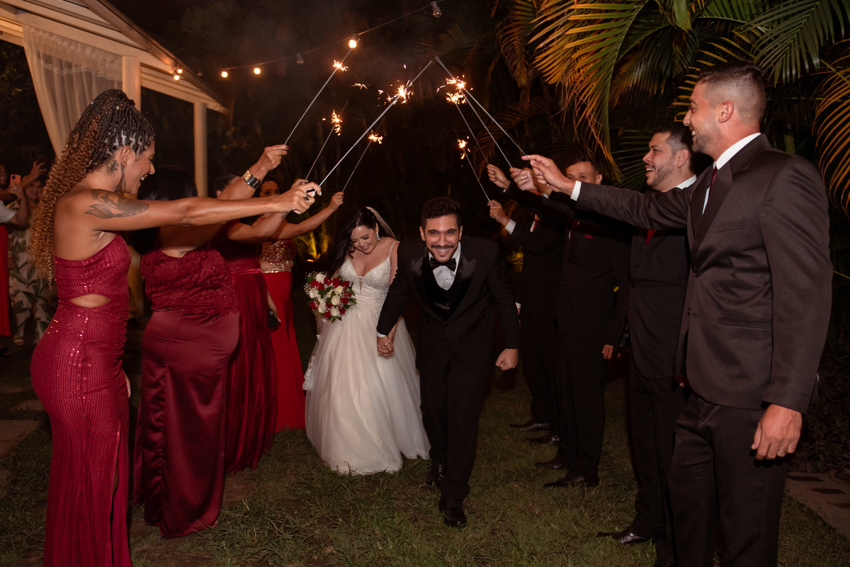 saida dos noivos rio de janeiro | Fotografia de casamento RJ |  Fotógrafo de casamento RJ 