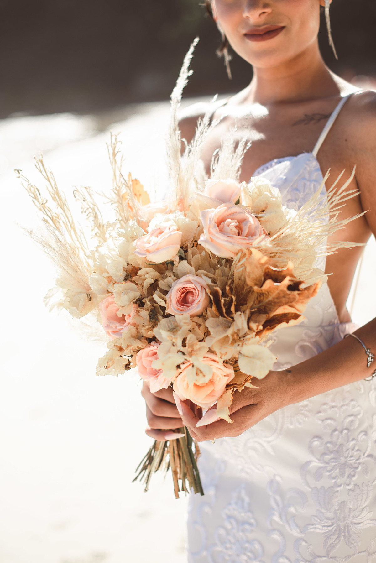 noiva rio de janeiro | buque desidratado | fotografia de casamento rio de janeiro |  fotografia de casamento rio de janeiro | casamento de dia rj 