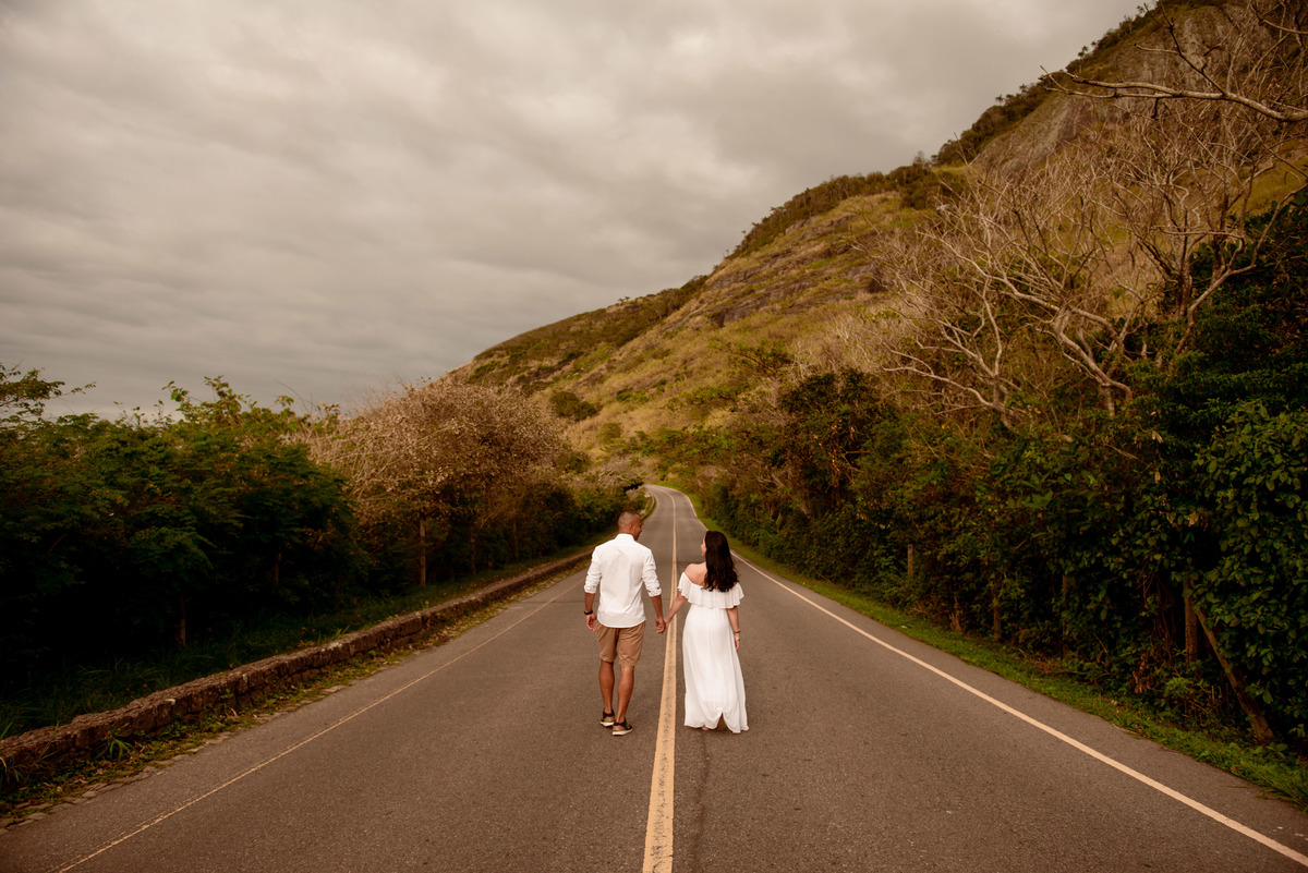 Ensaio de casal grmari rio de janeiro | ensaio pre wedding prainha | fotógrafos de casamento no rio de janeiro 