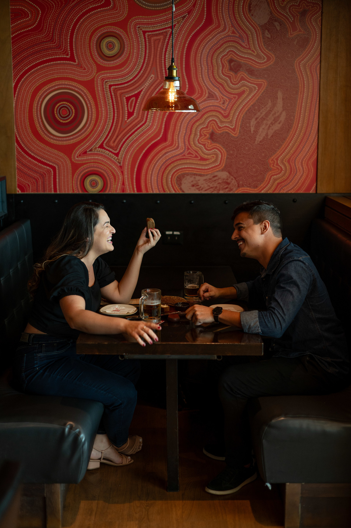 noivos rio de janeiro | ensaio de casal restaurante | pre casamento outback 