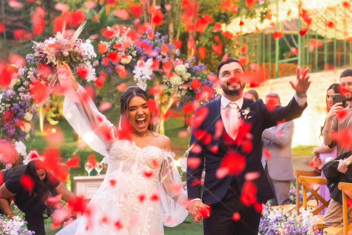 saida dos noivos fotografia de casamento | casamento no lago rj