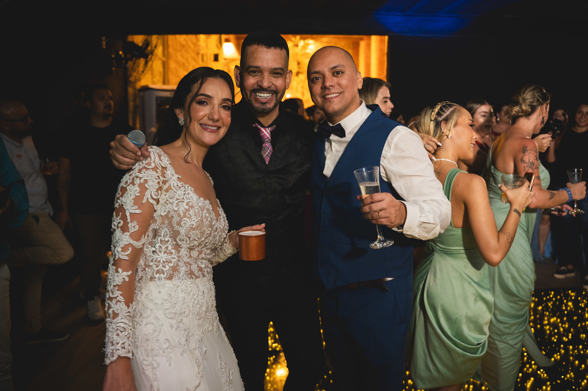 MC andrinho coi noivos