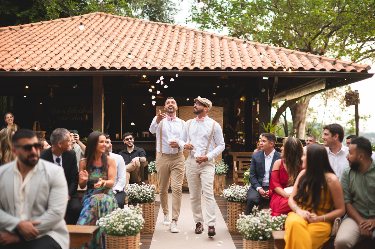 entrada de padrinhos dançando | fotografo rj | fotografia de  casamento rj | casamento lgbt