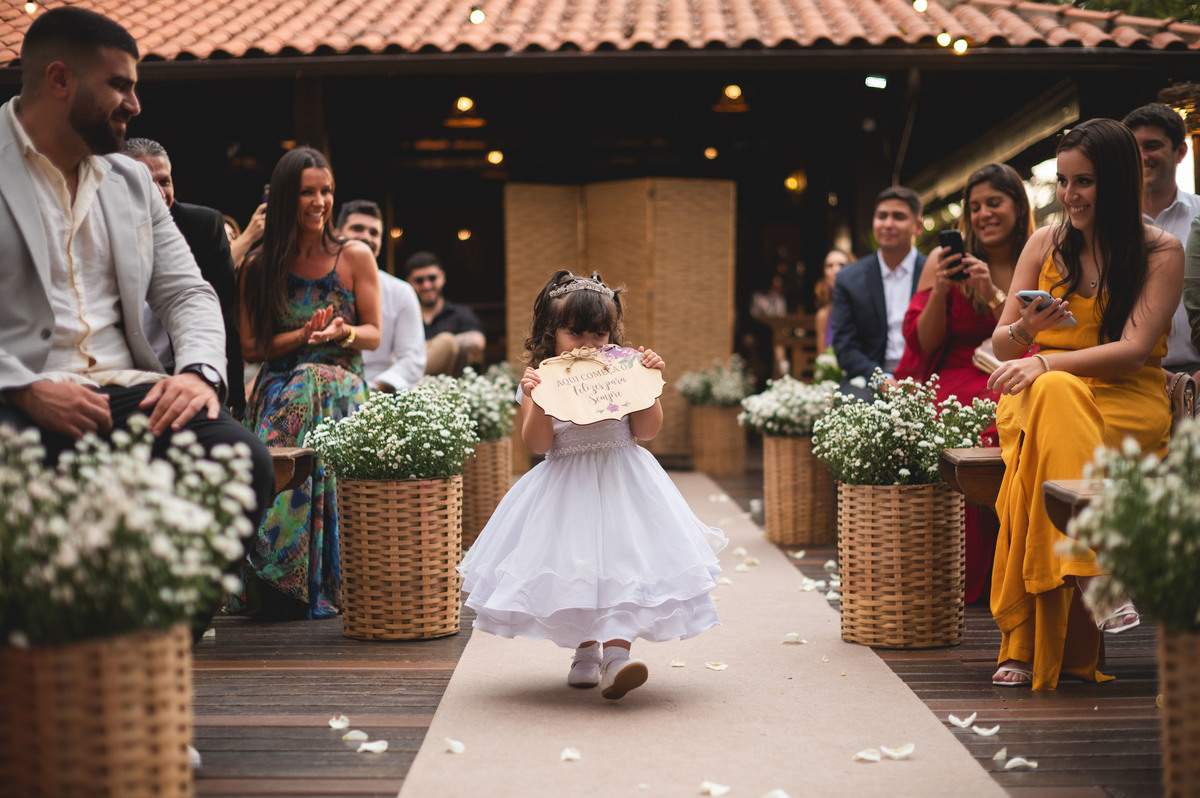 entrada daminha casamento em sitio rio de janeiro